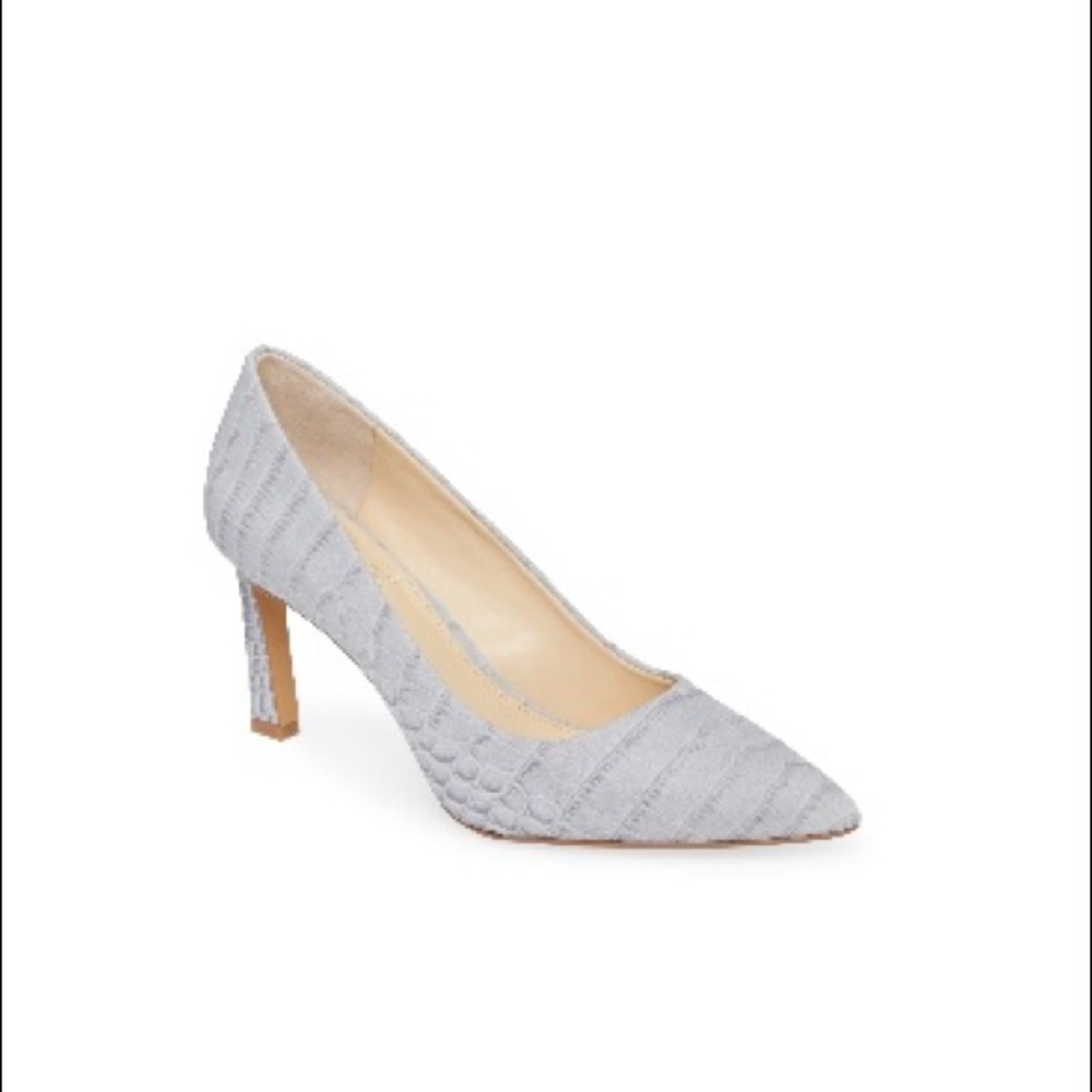 Brand new Vince Camuto Pumps light blue